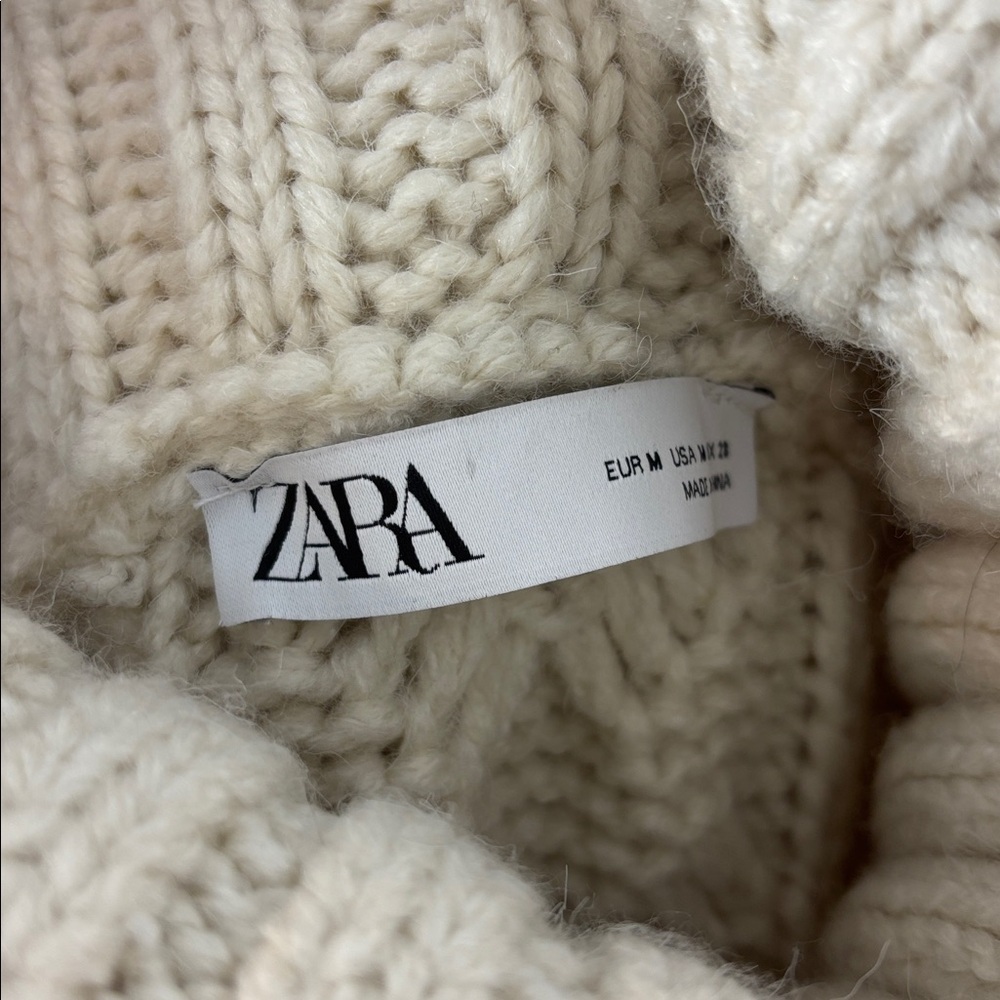ZARA Oversized Cable Knit Turtleneck Sweater Vest – Cream | Size Medium - Picture 7 of 8